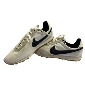NWOT Nike Pre Montreal Racer Vintage Sail Gum W 10.5 White Black